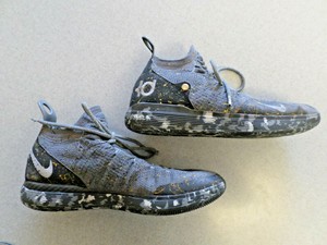kd shoes black and gold