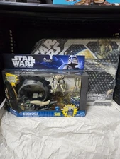 Star Wars General Grievous Attack Cycle with Battle Game Card Firing Projectile