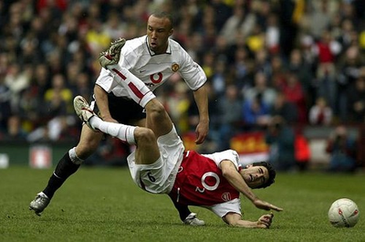 #ad Jose Antonio Reyes of Arsenal falls under pressure from Mikael Sil Old Photo AU $9.00