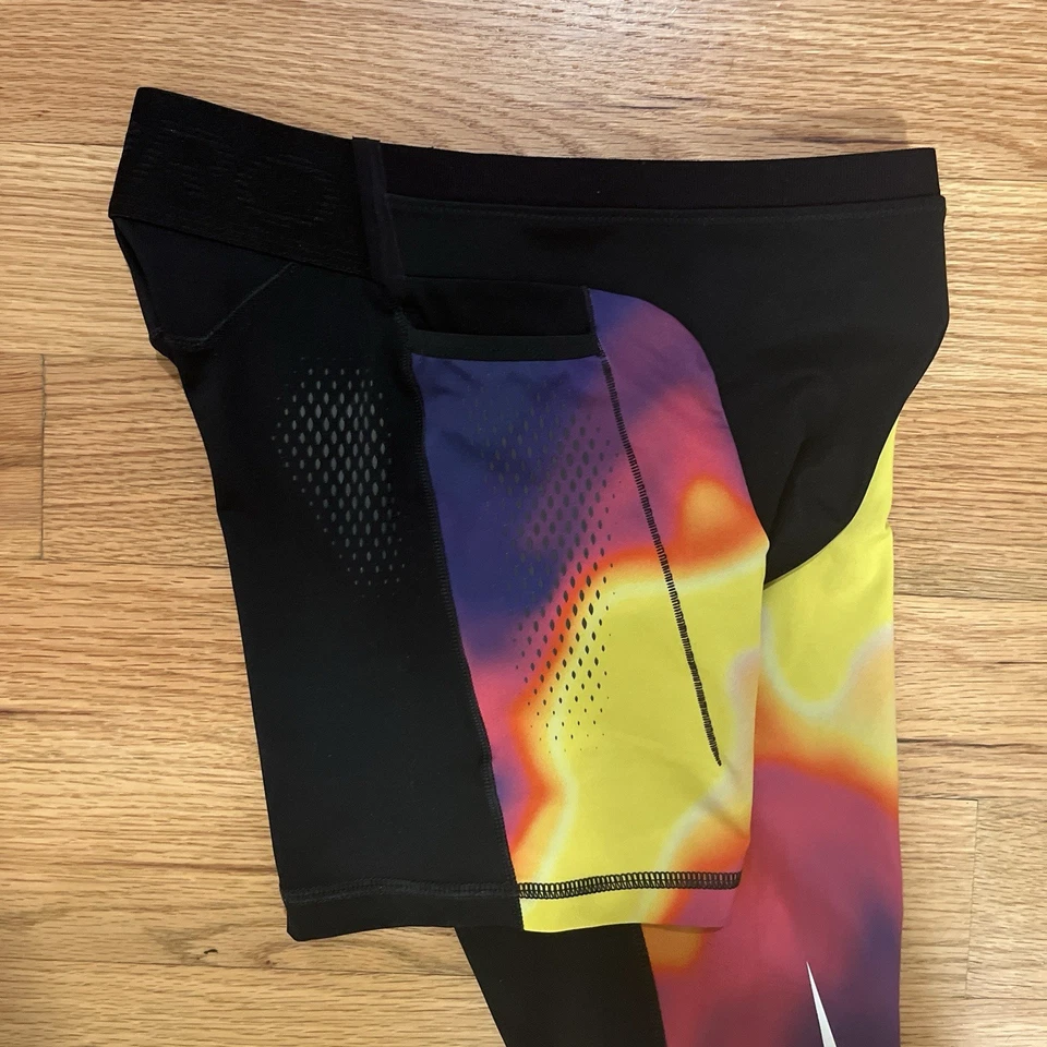 Nike x NOCTA 'EYBL' pierna única ajustada (izquierda) Foto 4 de 4