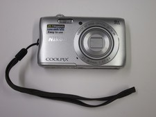 Nikon COOLPIX S3700 20.1MP Digital Camera - Read Description