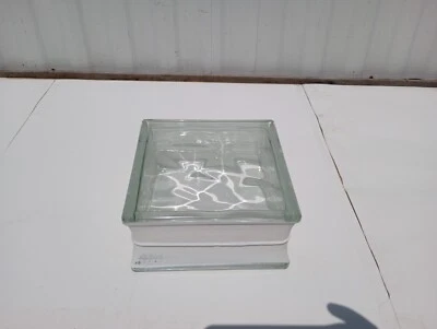 SEVES 8X8X4 (7-3/4X7-3/4X3-7/8) GLASS BLOCK NOS NEW
