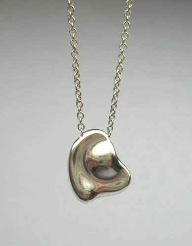 TIFFANY & CO ELSA PERETTI FULL HEART PENDANT NECKLACE STERLING SILVER 925 SMALL - Picture 2 of 12
