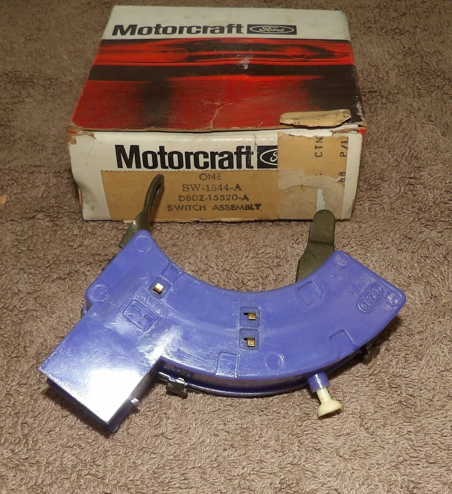 Ford Granada Ghia Monarch 1978 1979 1980 nuevo interruptor de lámpara de respaldo sin liberación de vacío Foto 2 de 4