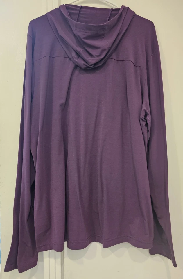 North Face Men's XL Purple Lightweight Hoodie With Thumb Holes In Sleeves - Image 3 of 4