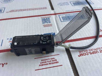 KEYENCE GT2-72P High Accuracy Digital Contact Sensor Amplifier Unit