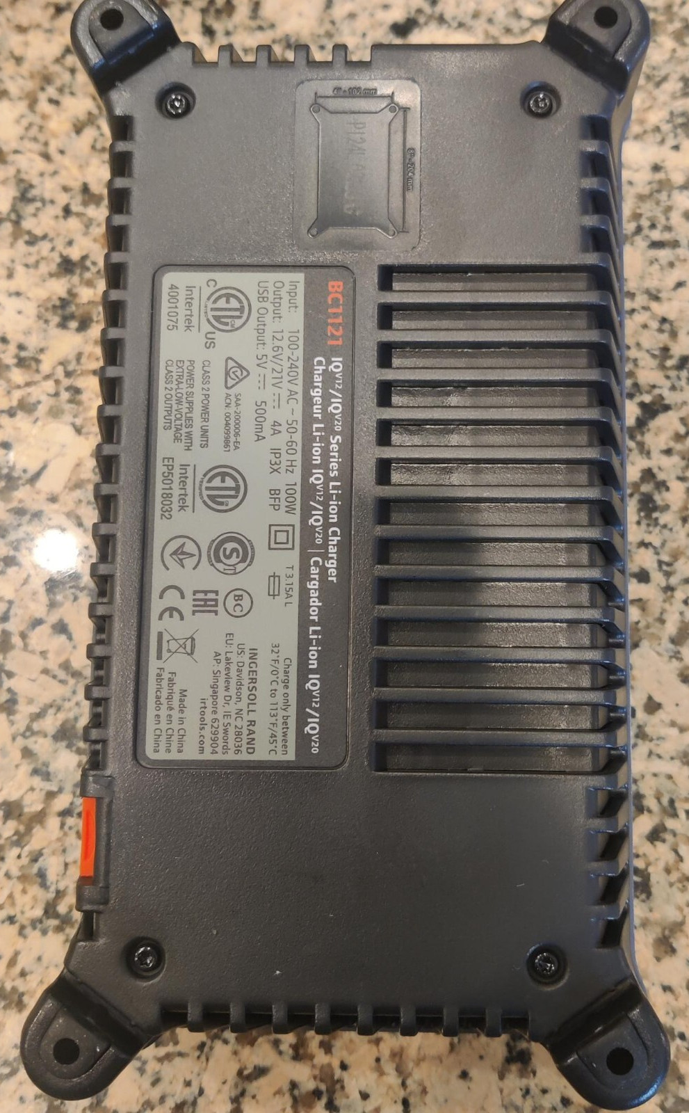 New - Ingersoll Rand BC1121 12V/20V Lithium Ion Battery Charger IQV12 & IQV20