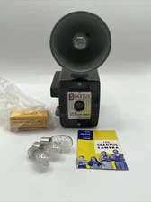 Vintage 1953 Spartus 120 Flash Bakelite Medium Format Box Camera w/ Case + Extra