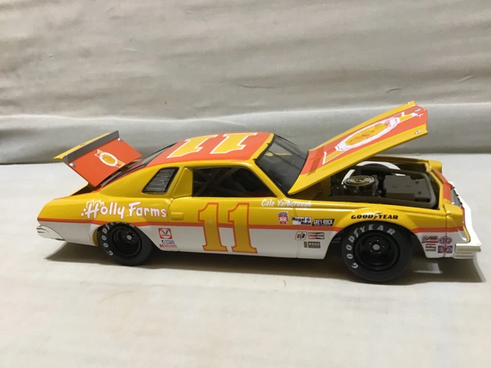 Chevrolet Malibu 1976 1/24 Holly Farms YARBOROUGH CALE #11 STOCK CAR ACCIÓN Foto 2 de 4