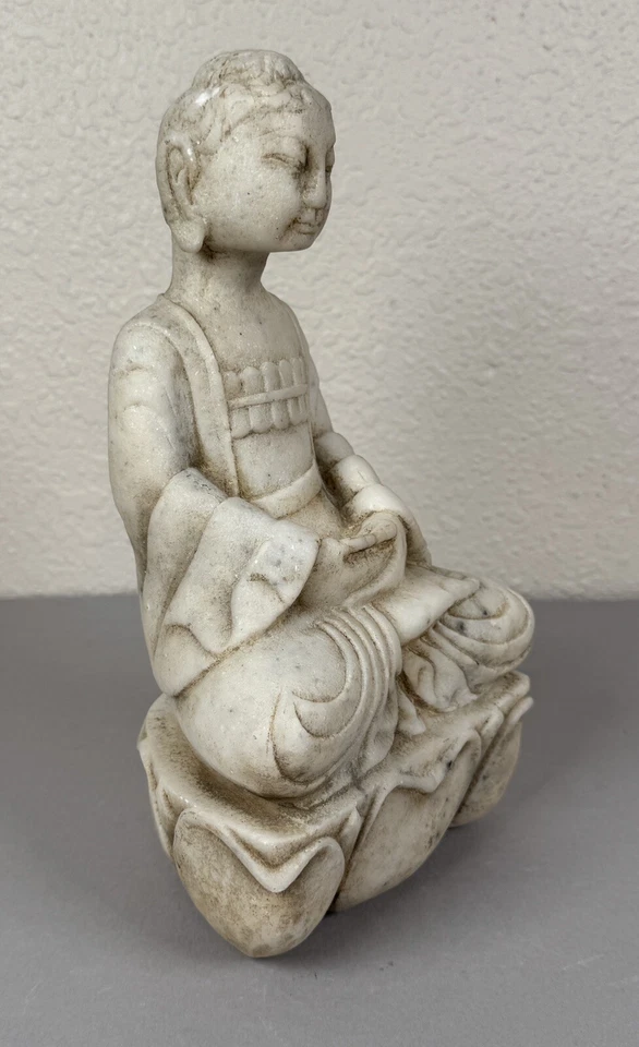 ANTIGUA FIGURA DE BUDA SENTADA DE MÁRMOL ESTATUA TAILANDESA BIRMANA DEL SUDESTE ASIÁTICO SIGLO XIX. Foto 3 de 4