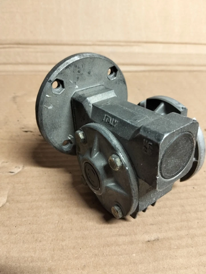 RIDUTTORE BONFIGLIOLI VF27/F - Immagine 2 di 4