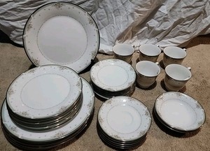 Noritake Greenbrier 食器セット Noritake Greenbrier 食器セット
