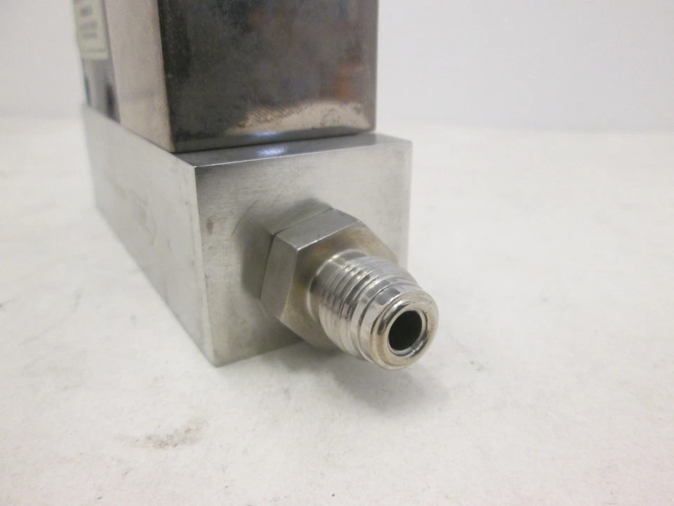 Unit UFC-2050A Mass Flow Controller MFC, H2, 20 SLM, Used - Image 4 of 4