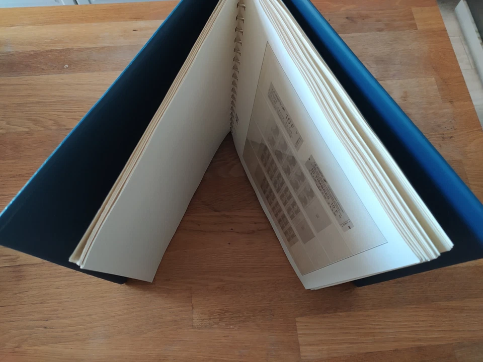 Album timbre Lindner bleu sans étui pour carnet Année 1986-2005 Bon état complet - Photo 2/4