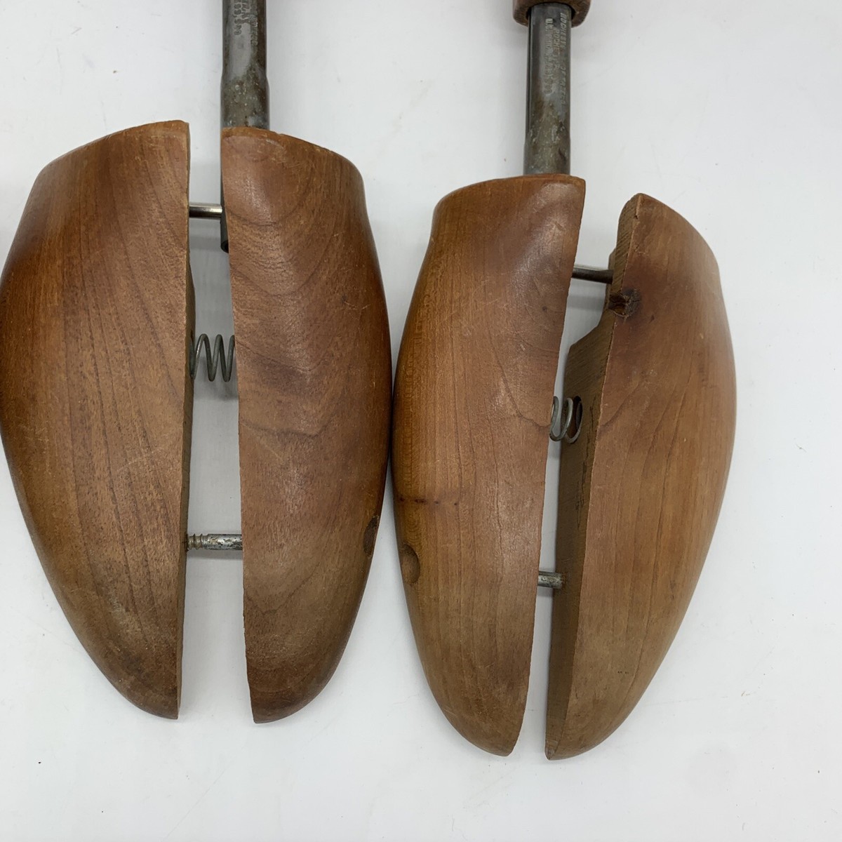 2 Pair Vintage Florsheim Rochester Travel Tree 4 & L Wood Shoe Tree View 3