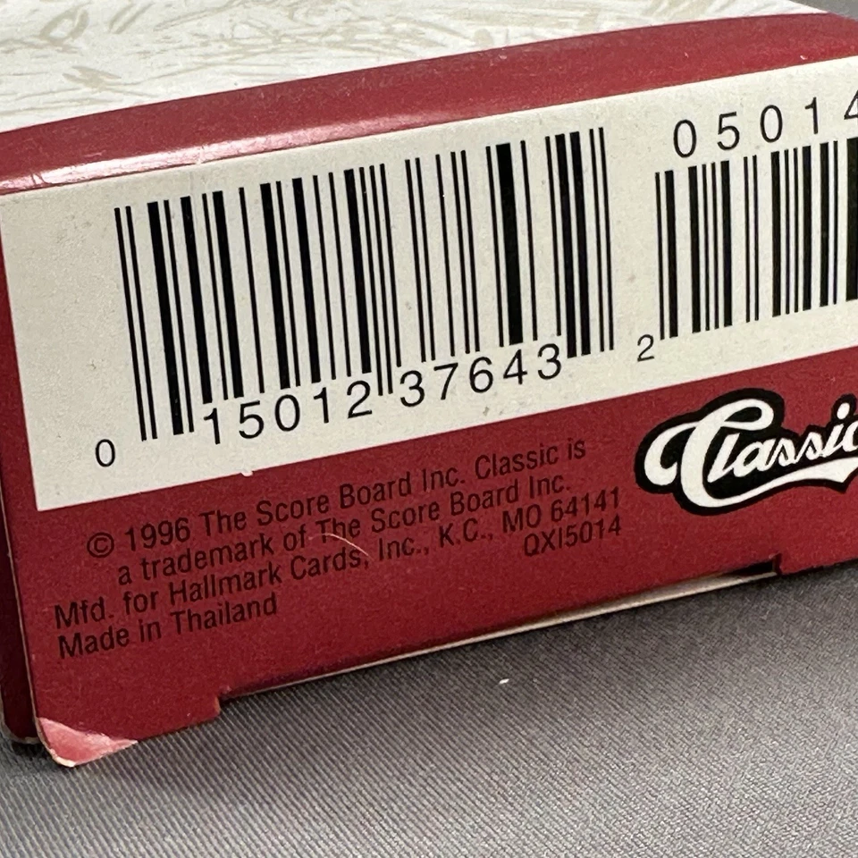 Ornamento lembrança Hallmark Larry Bird com cartão de troca 1996 HOOP STARS - Imagem 2 de 3