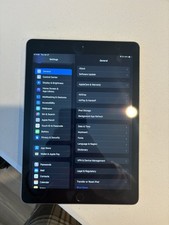 Apple iPad 6th Gen MR7F2LL/A 9.7" Display, 32GB, Wi-Fi