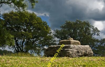 Foto 6x4 Die Überreste eines Kreuzes Bolton-by-Bowland c2015