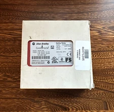 NEW Allen Bradley 440R-D22S2 Guardmaster Expansion Relay Module