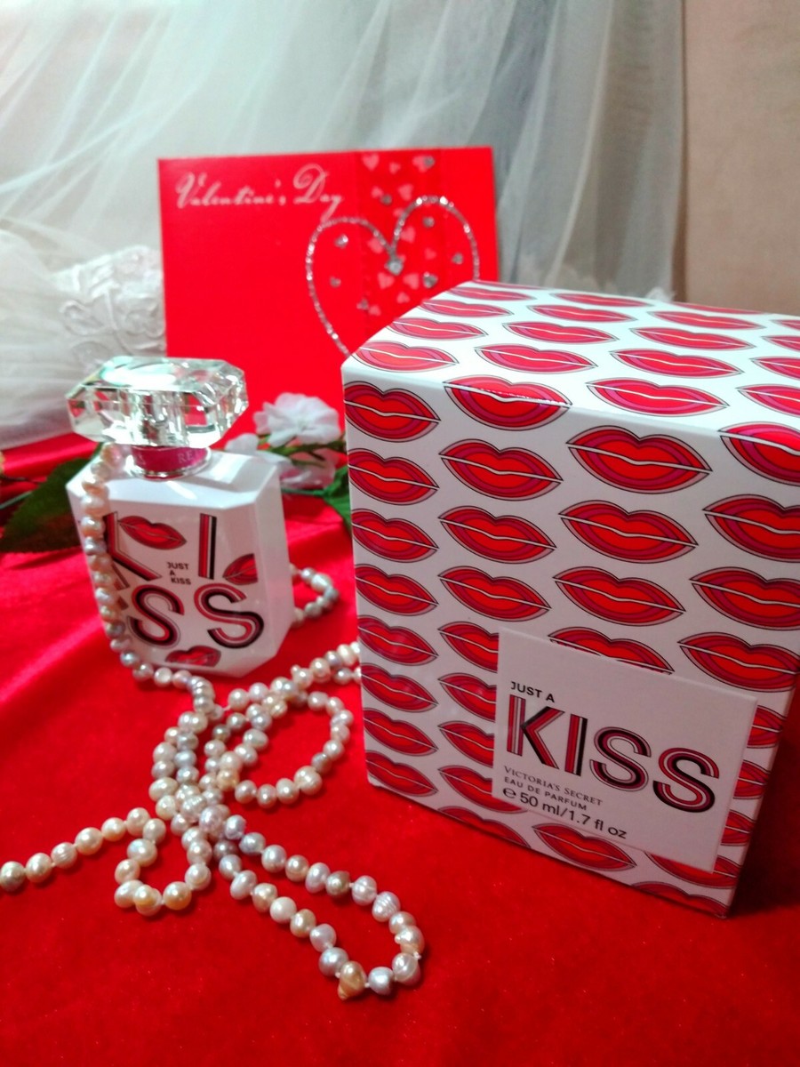 Victoria’s Secret ジャスト ア キス EDP SP 50ml Amazon.com : Victoria's Secret Just A Kiss Eau de Parfum