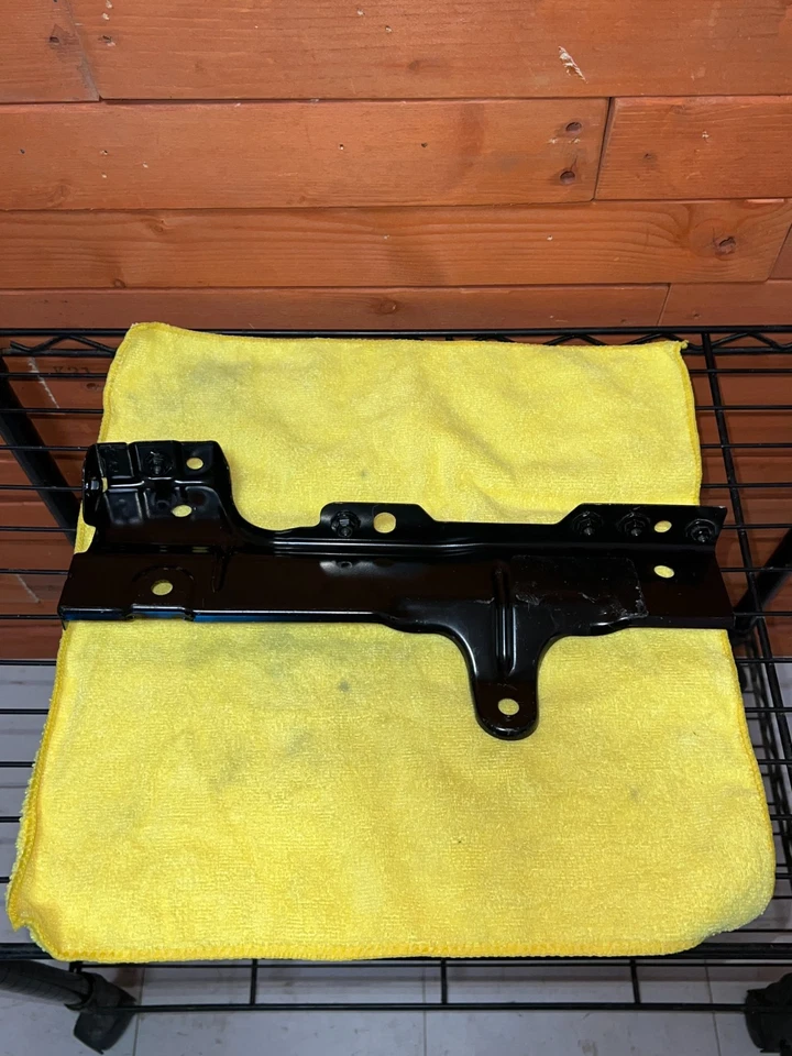 Front Left Bracket Assembly (Headlamp) for 2019-2021 Chevrolet Silverado 1500 - Image 2 of 3