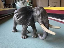 CollectA Breyer African Elephant Bull Figure 88025 Wildlife Safari 2006 Tusks