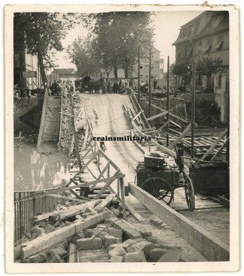 Orig. Foto franz. Beute Feldküche Wagen bei zerstörte Brücke Frankreich 1940