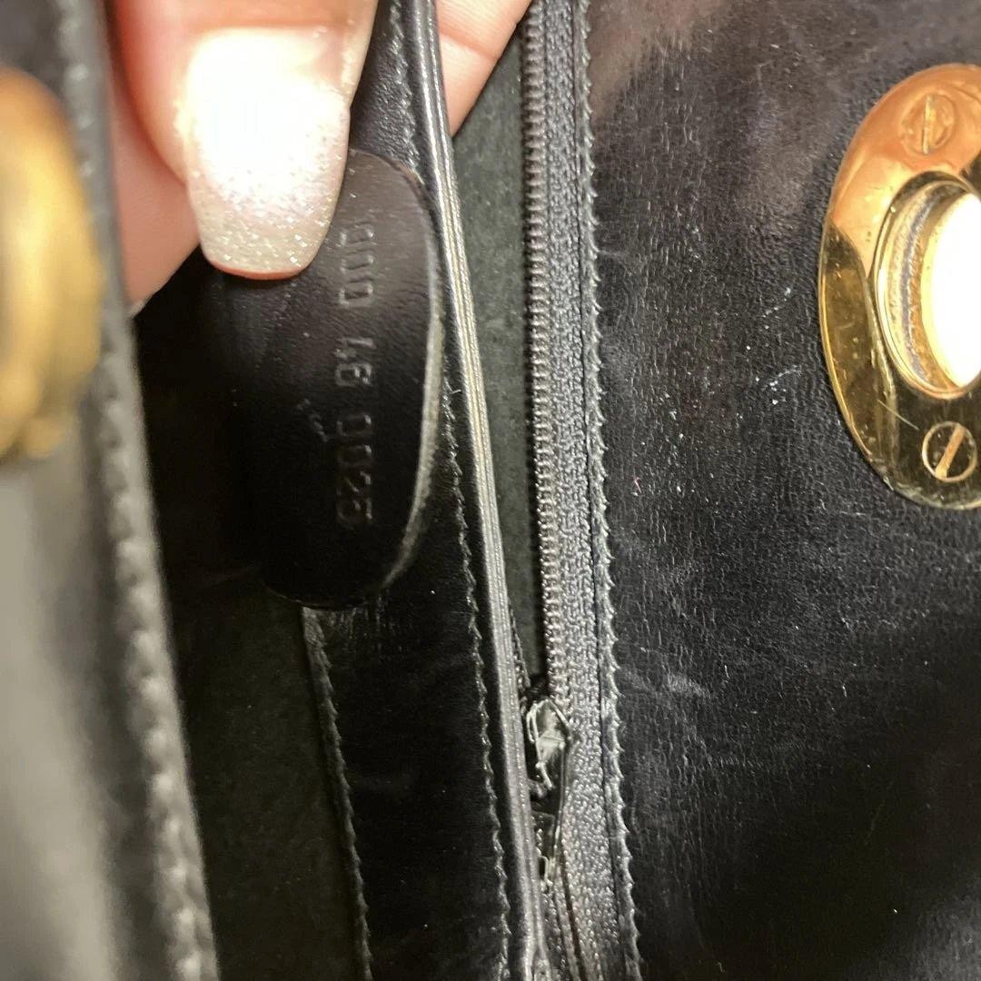 GUCCI Turn Lock Handbag Leather Black Luxury Retro Style Vintage Logo From Japan thumbnail 10