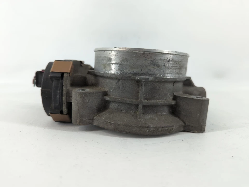 Chevrolet Suburban 1500 2009-2014 carrocería del acelerador HQ9ZK Foto 3 de 4