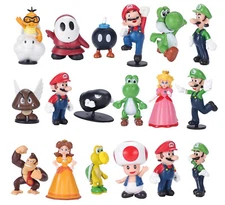 Super Mario  18 Piece Figures Play Set -  Brand New - Featuring Princess Peach