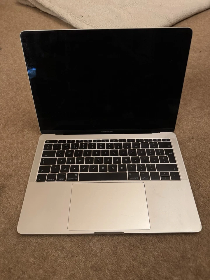 Apple MacBook Pro 13" 2017 · i5 · 8GB · 256GB, photo 2 of 5