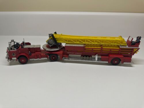 Corgi Lionel City FD & American LaFrance Diecast Aerial Ladder Fire Truck - Picture 9 of 15