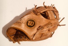 Wilson ACH2160 Baseball Glove Grip-Tite Pocket Jim Catfish Hunter 11 RHT