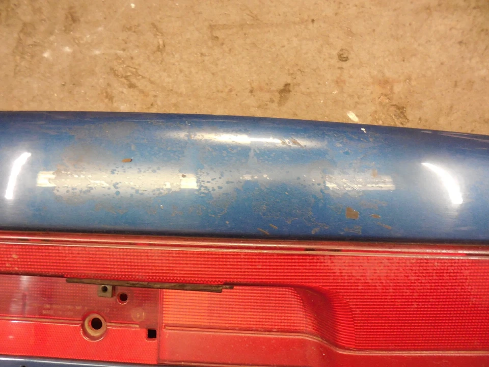 Luz trasera panel central acabado tapa maletero Saturn SL1 96-99 sedán 16521733 Foto 2 de 4