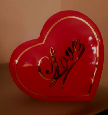 Vintage Red Heart Love Valentine Vase Planter Teleflora Ceramic 6'' Tall