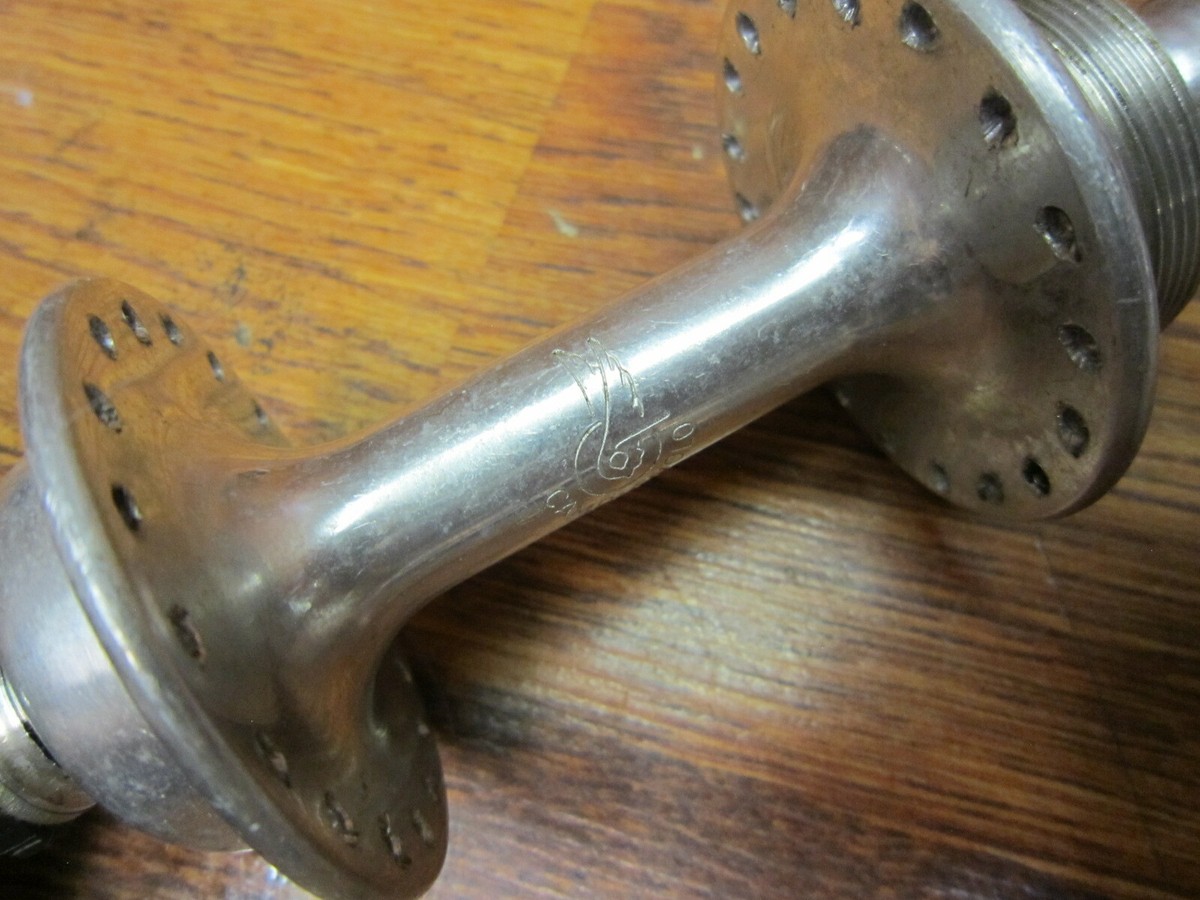 VINTAGE CAMPAGNOLO 36 HOLE 126x10qr ENGLISH THREADED REAR VINTAGE CAMPAGNOLO 36 HOLE 126x10qr ENGLISH THREADED REAR