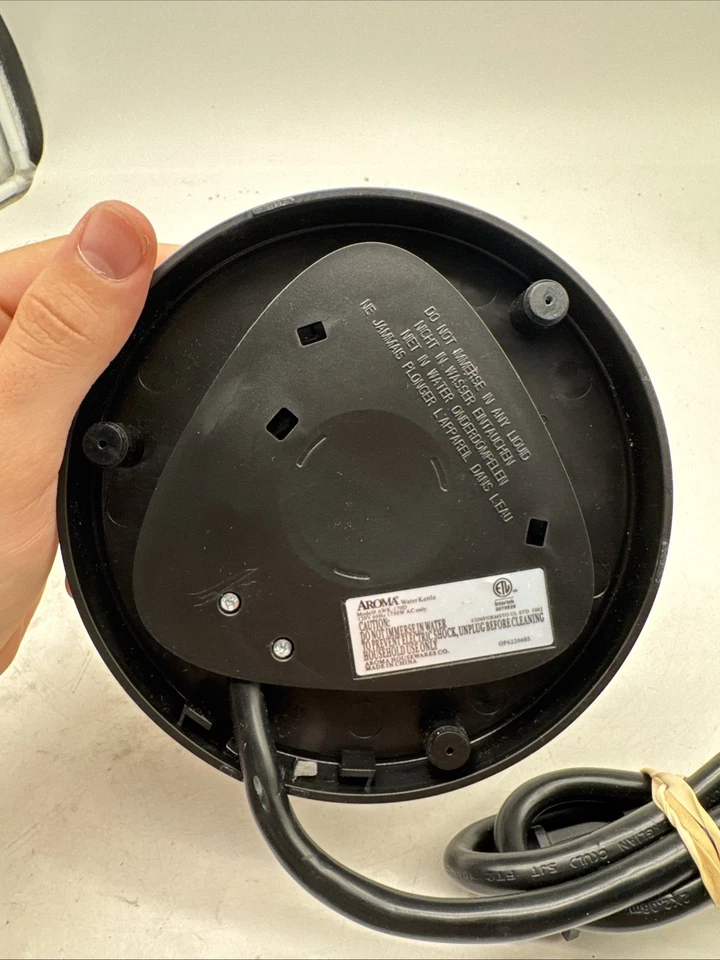 Base de hervidor de agua eléctrico digital Aroma Professional solo 1,7 L AWK-170D.     Q Foto 2 de 2