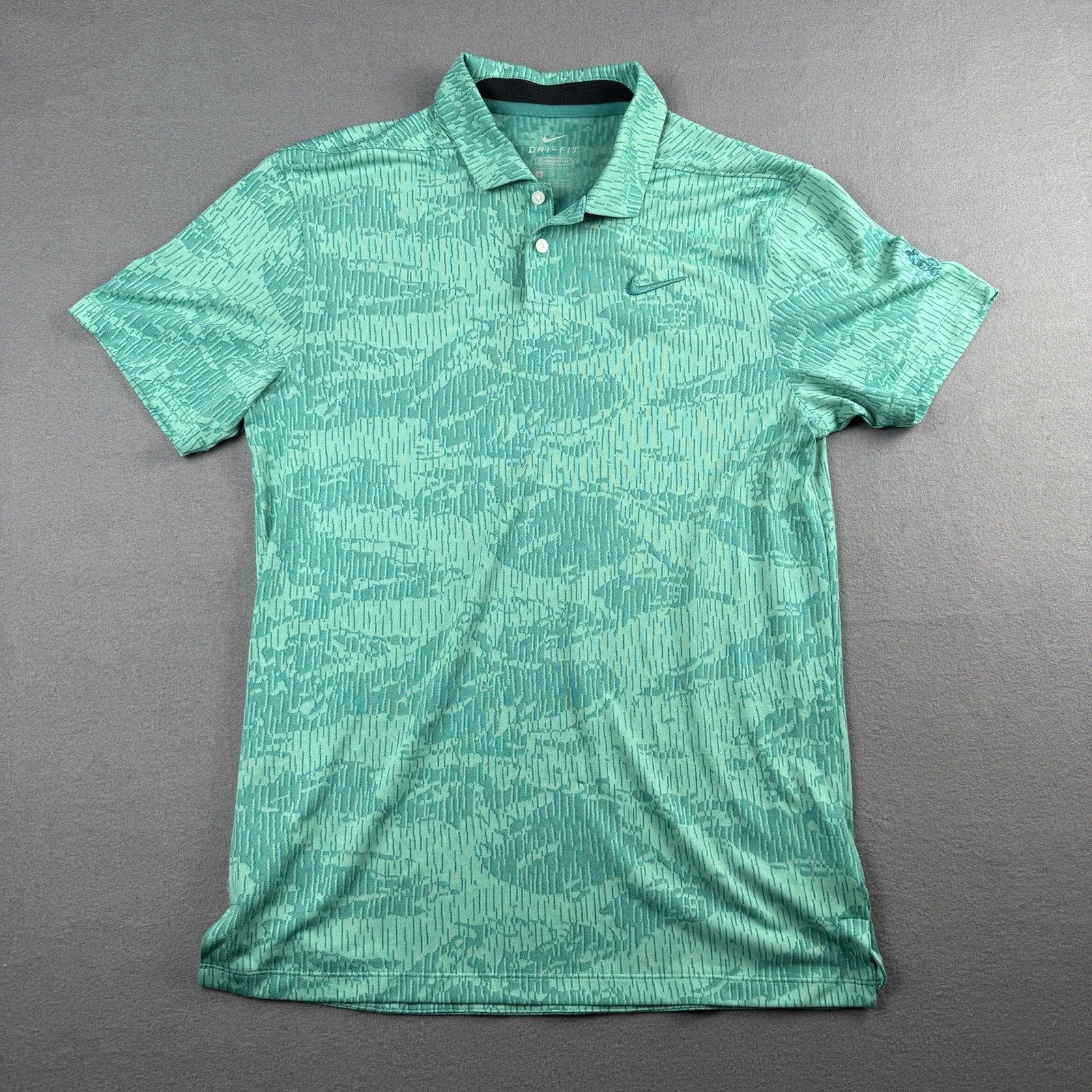 Nike Golf Disney Shirt Mens S Dri-FIT Vapor Camo Mickey Mouse Polo Green Small