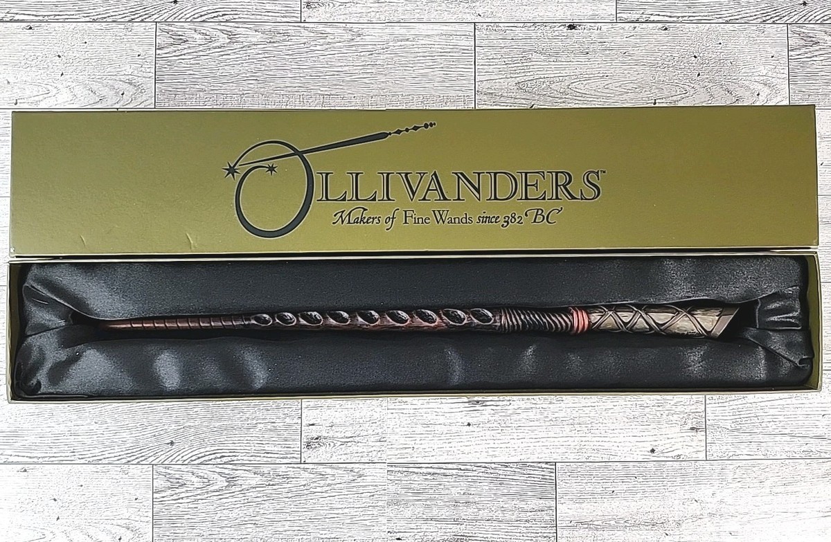Ollivanders Holly 8 15