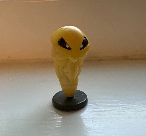 Vintage Pokemon TOMY Kakuna Figure CGTSJ