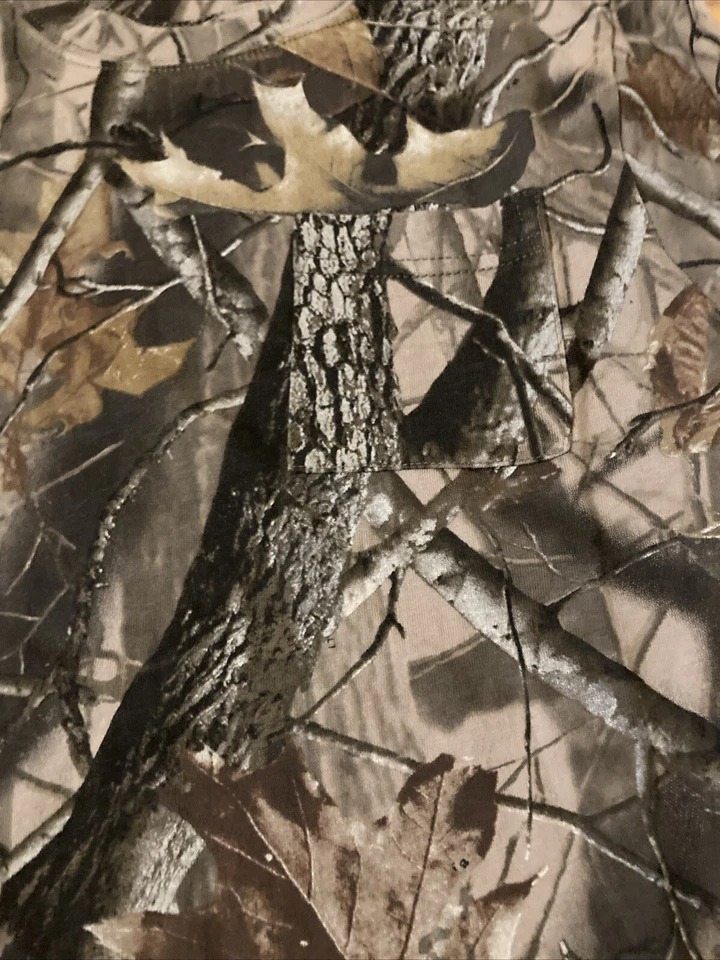 Outfitters Ridge Real tree Hardwoods Boys Size 10/12 Long sleeve With Pocket - Image 3 of 4