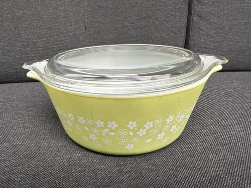 Vintage Pyrex Green Spring Blossom Baking Dish & Lid 750ml 472-B Crazy Daisy - Picture 4 of 17