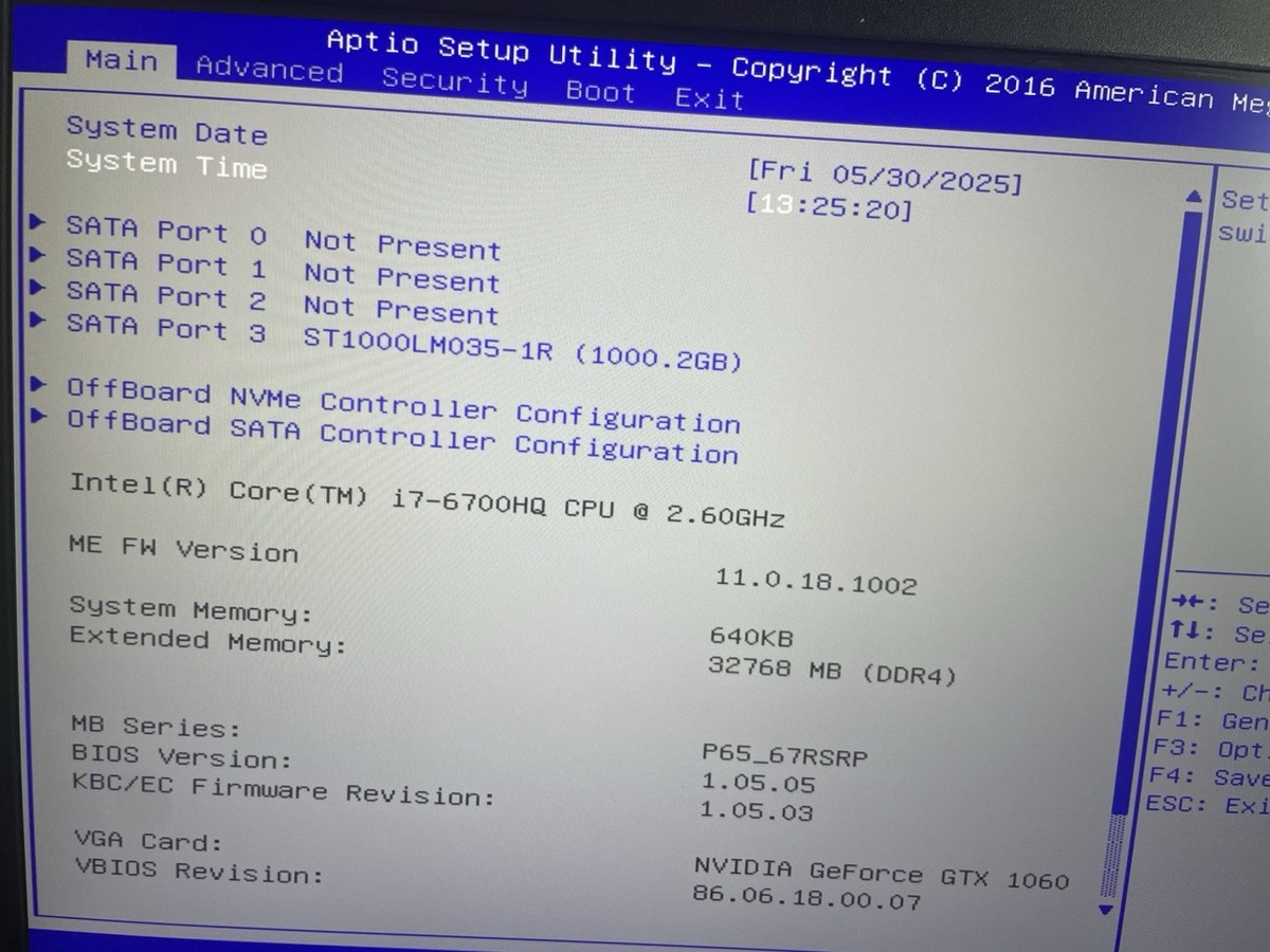 CLEVO - P670RP6-G i7-6700HQ DDR4 2xHDD Sata + 2 M.2 GTX 1060 6GB