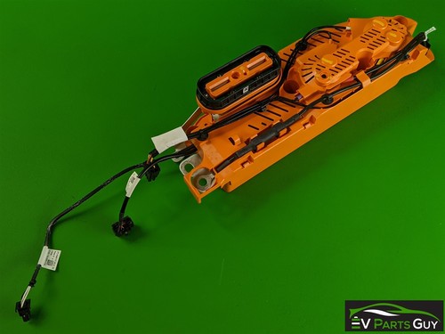 Tesla Model X 2015-2021 HIGH VOLTAGE BATTERY- HVLV ANCILLARY UNIT - 1065894-00-C