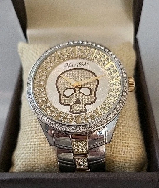 Marc Ecko E18574G1 The Bive Skull Swarovski Crystals Mens Watch 49mm EUC 7.75"  - image 2 of 4