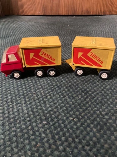 New ListingVintage Tonka Press Metal Truck Toy with detachable trailer 9 inches long - used