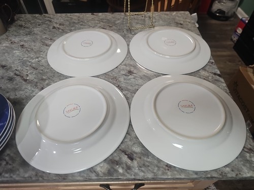Sakura 12 Pc Lot Dinner Set Snow Pals 4 Dinner Plate 4 Salad Plate 4 Bowls EUC - Picture 16 of 16