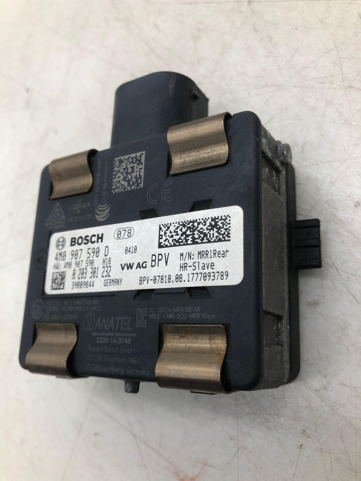 2016-2020 BENTLEY BENTAYGA LEFT REAR BLIND SPOT LANE CHANGE ASSIST SENSOR MODULE