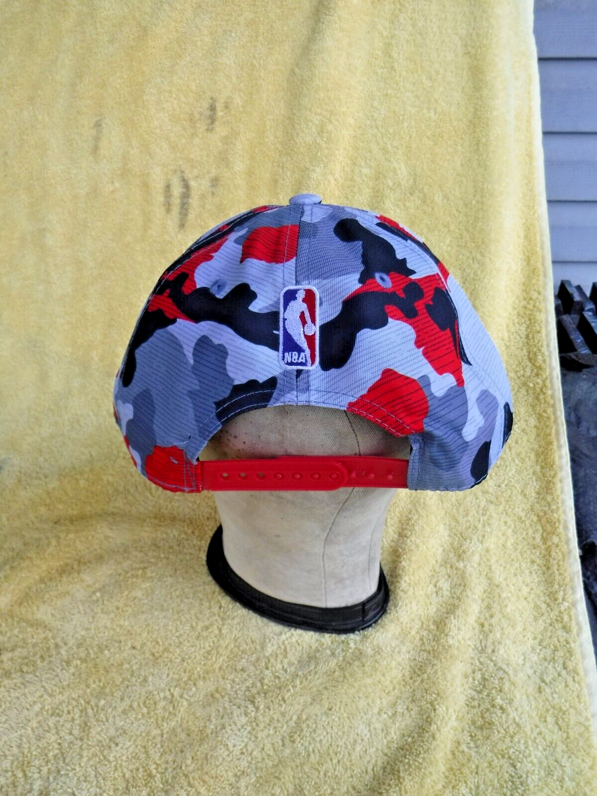 Picture 3 of 12