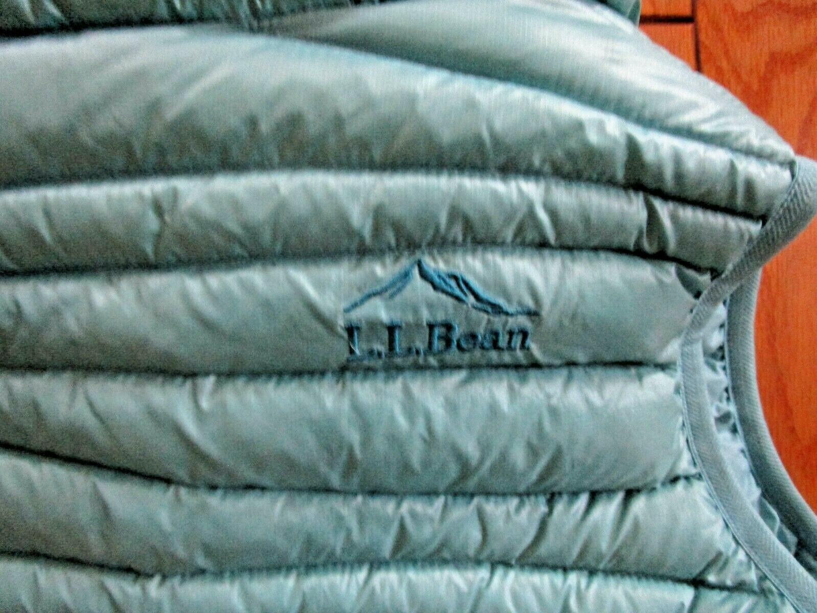 Women's LL Bean Ultralight 700 Down Vest Aqua Size Sm… Gem